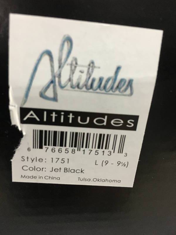 lot 546 image: ciccia bella altitudes your choice of color and size