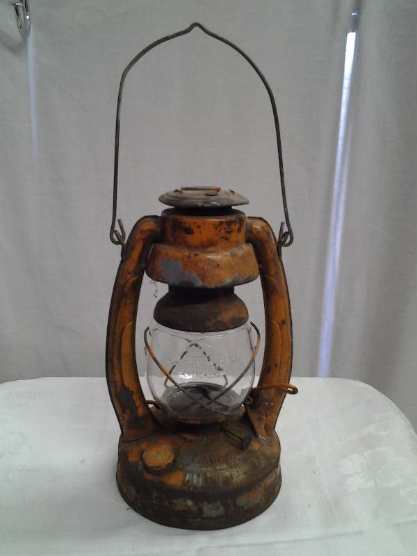 lot 9 image: Vintage Embury No. 1 Air Pilot Oil Lantern
