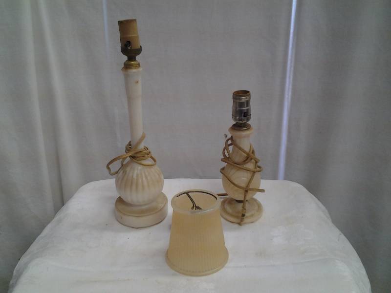lot 30 image: 2-Milk Glass Lamps, 1-Shade