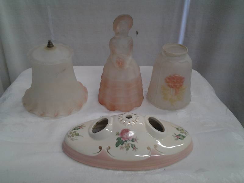 lot 31 image: Pink Glass Lamp Parts