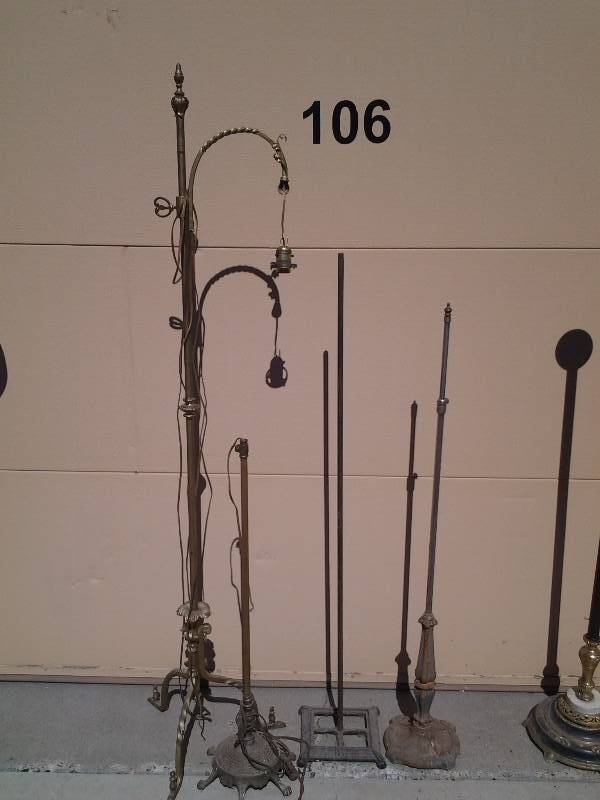 lot 45 image: 4-Floor Lamps For Parts