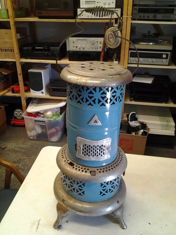 lot 72 image: Perfection Oil Heater