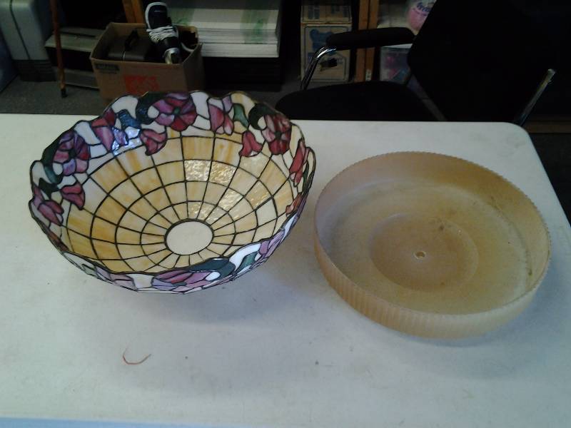 lot 73 image: 2-Shades 1-Tiffany Style, Other Has Crack