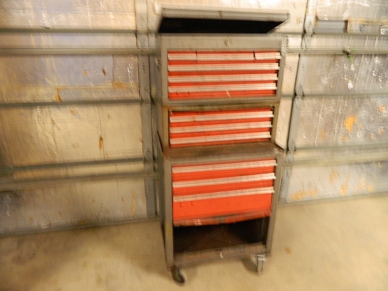 lot 1 image: 12 Drawer Toolbox Combo
