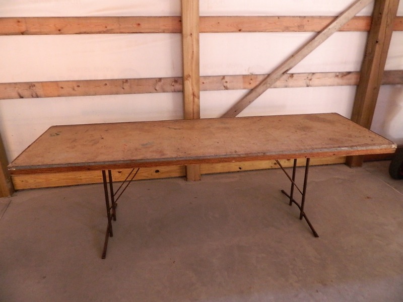 lot 35 image: 8 Ft Folding Table