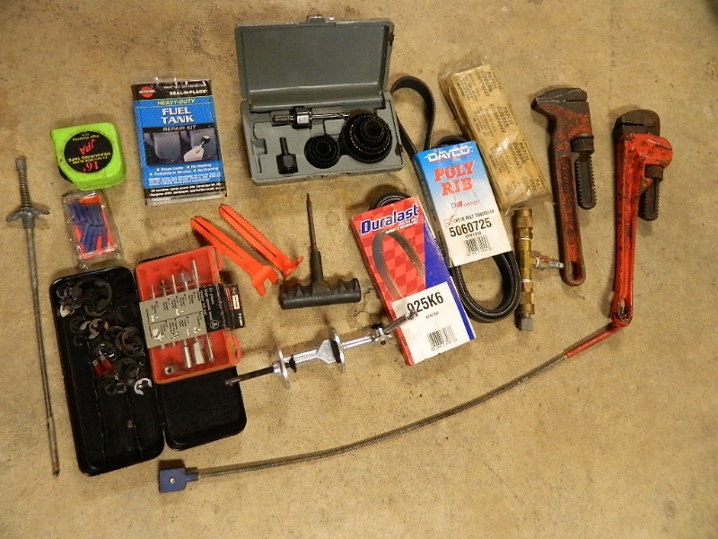 lot 59 image: Wrenches, Drill Bits, Tools, Etc