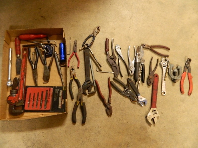lot 64 image: Wrenches, Pliers, Tools, Etc