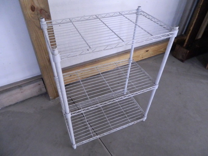 lot 50 image: 3 Tier Wire Shelf