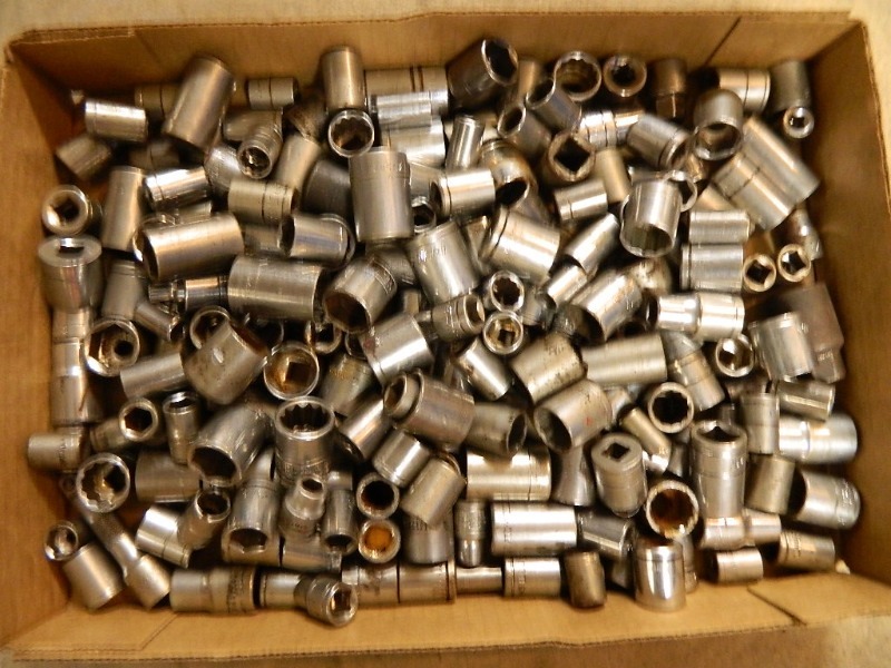 lot 80 image: Large Lot of Sockets