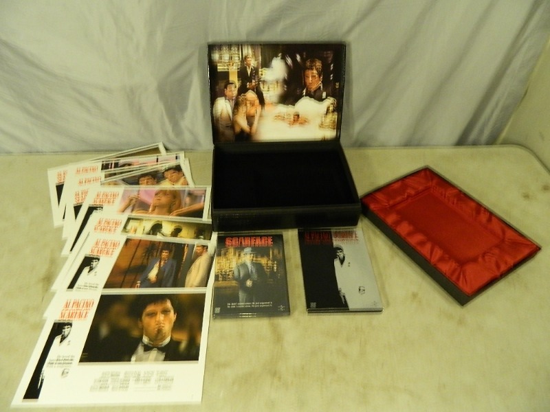 lot 137 image: Scarface Collector Set