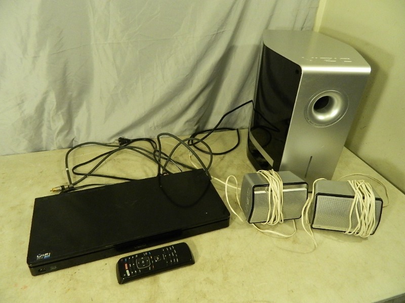 lot 146 image: Vizio Blu Ray Player with Speakers