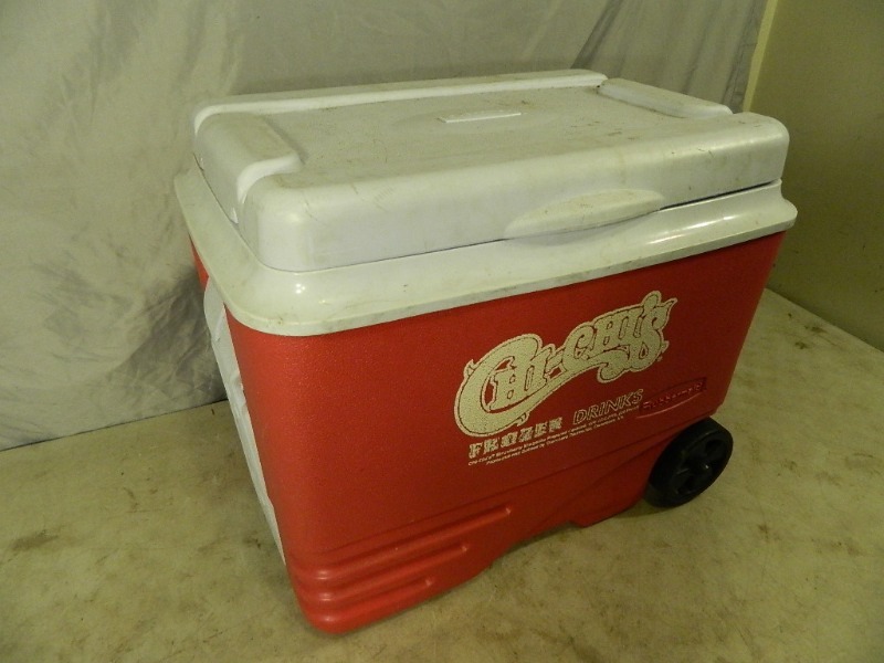 lot 167 image: Rolling Chi Chis Rubbermaid Cooler
