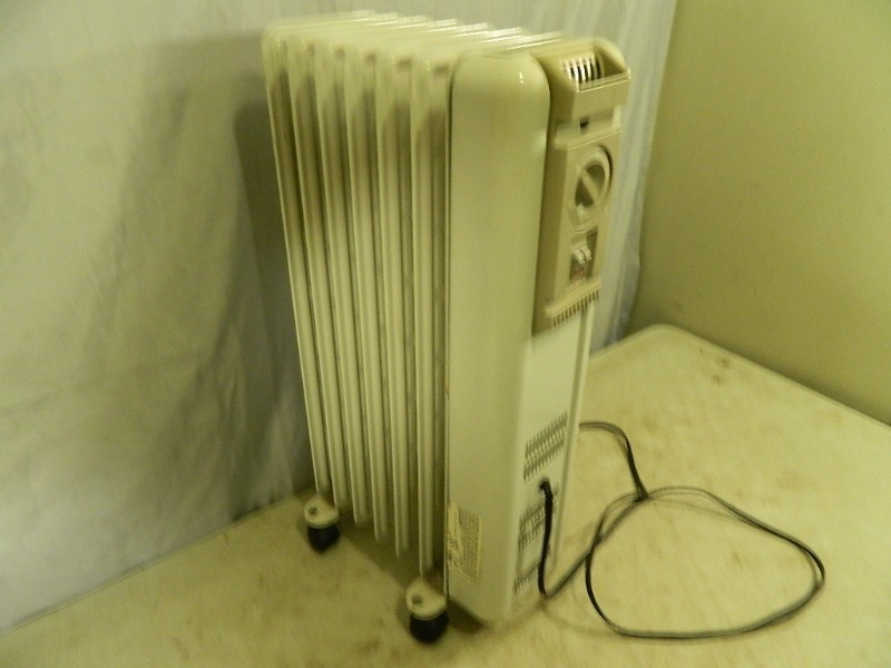 lot 179 image: Space Heater