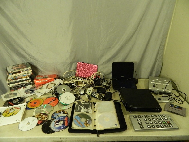 lot 180 image: Electronics