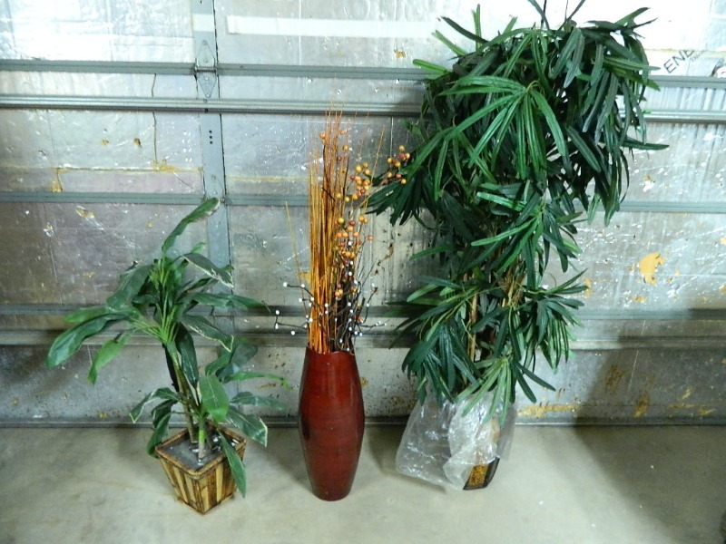 lot 183 image: 2 Decorative Trees and A Vase