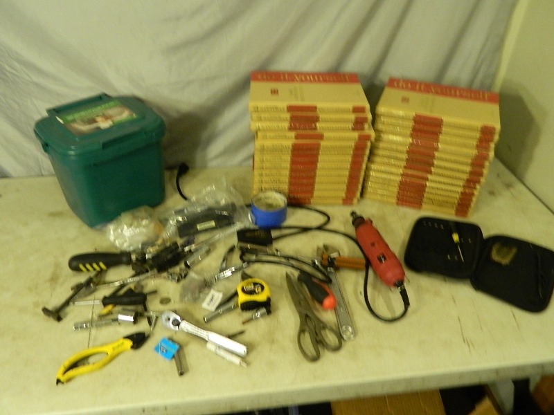 lot 212 image: Do It Yourself Encyclopedias and More