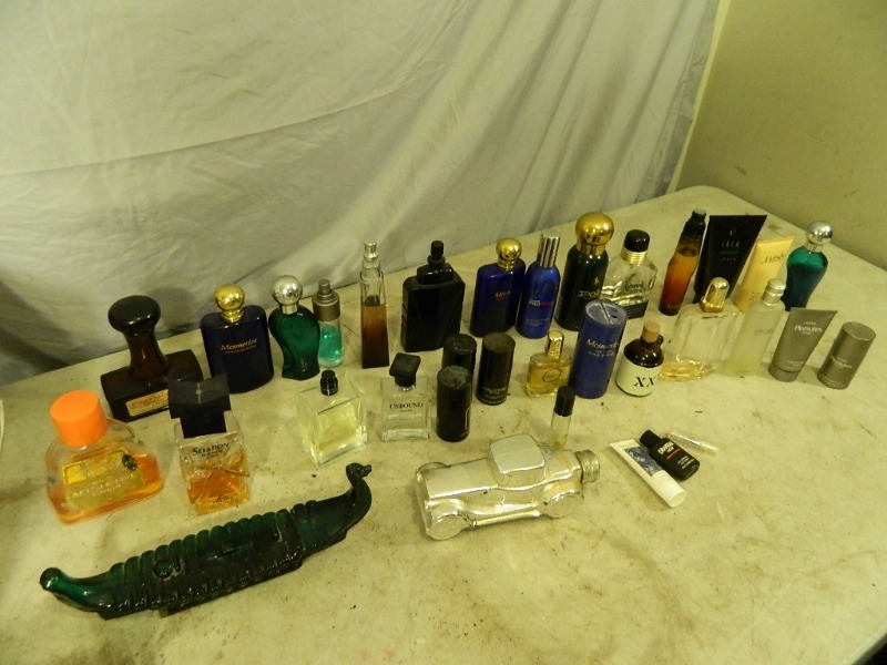 lot 232 image: HUGE Assortment of Mens Colognes and More