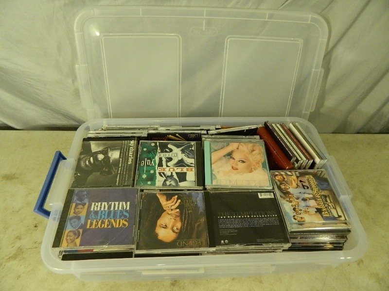 lot 236 image: Cds with Tote