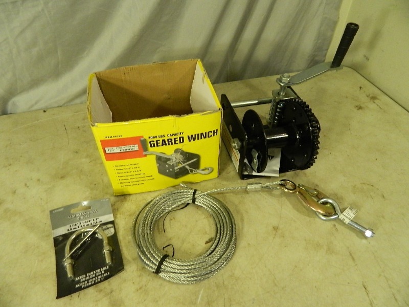 lot 248 image: Geared Winch