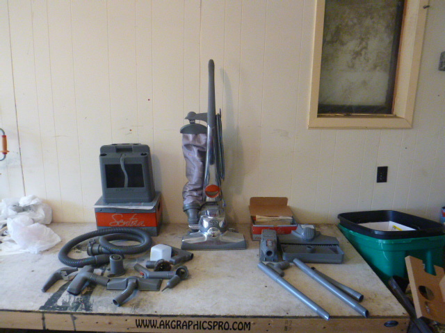 lot 39 image: Kirby Sentria Vacuum Cleaner