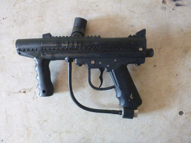 lot 44 image: Brass Eagle Paint Ball Gun