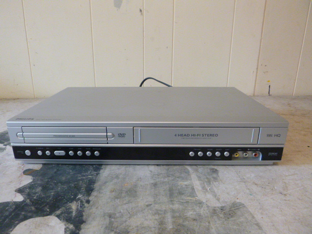 lot 47 image: Philips DVDVCR Player