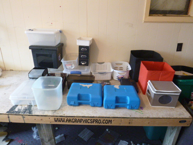 lot 63 image: Lot of Miscellaneous Storage Bins