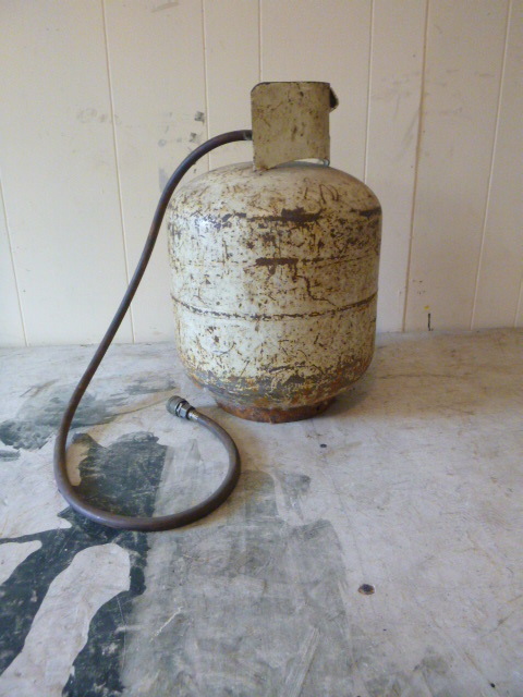 lot 88 image: Homemade Air Tank