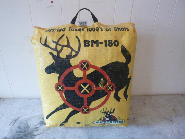 lot 108 image: Buckmasters BM-180 Target