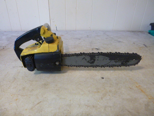 lot 126 image: McCulloch Mini-Mac 6 Chain Saw