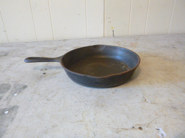 lot 159 image: Cast Iron Frying Pan
