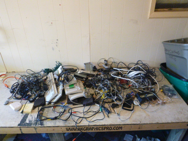 lot 163 image: Miscellaneous Electrical Items