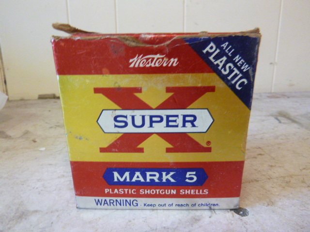 lot 180 image: 25 Super X Shotgun Shells