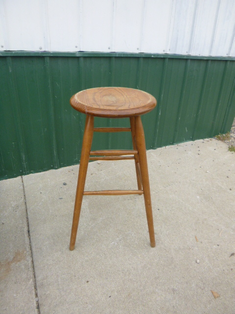 lot 233 image: Stool