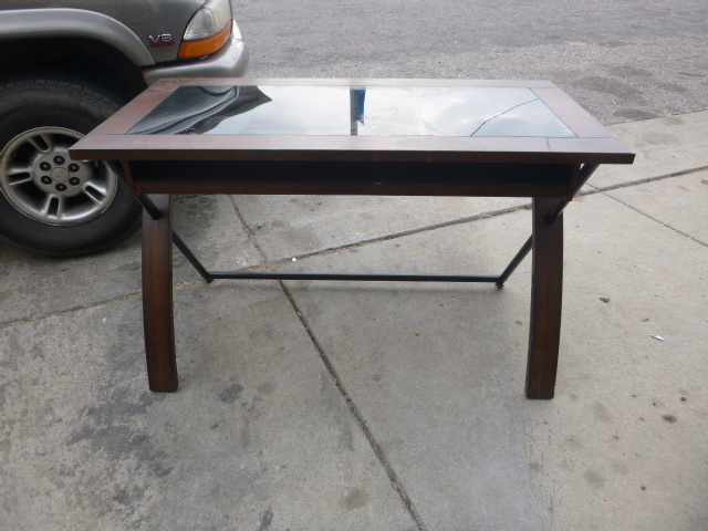 lot 239 image: Desk