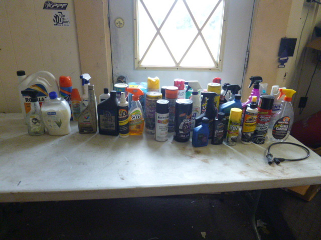 lot 267 image: Miscellaneous Garage and Household Items