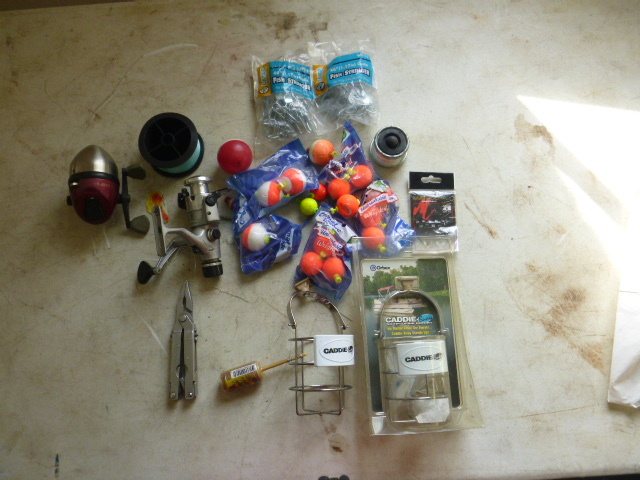 lot 298 image: Miscellaneous Fishing Items