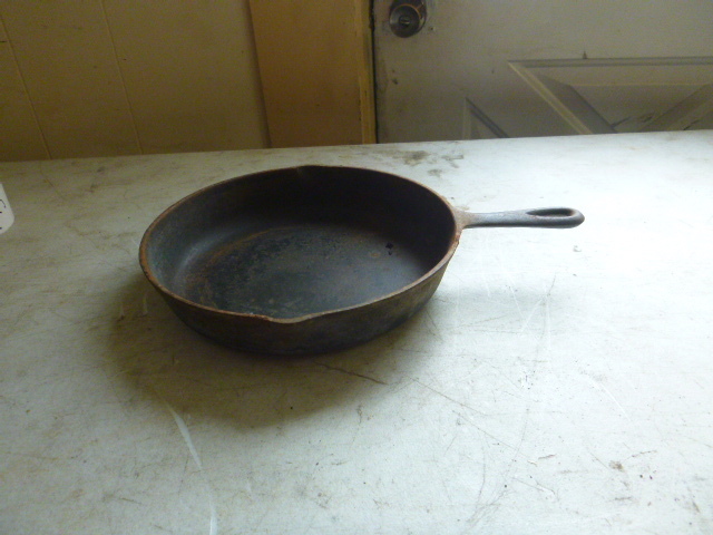 lot 304 image: Cast I