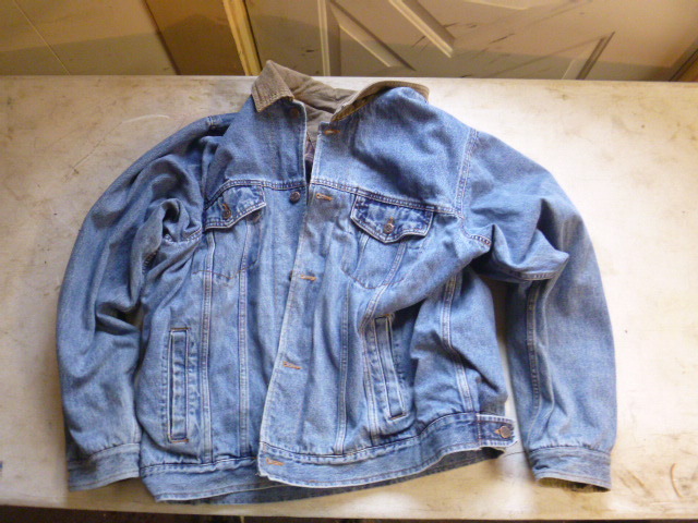 lot 308 image: Sonoma Insulated Jean Jacket