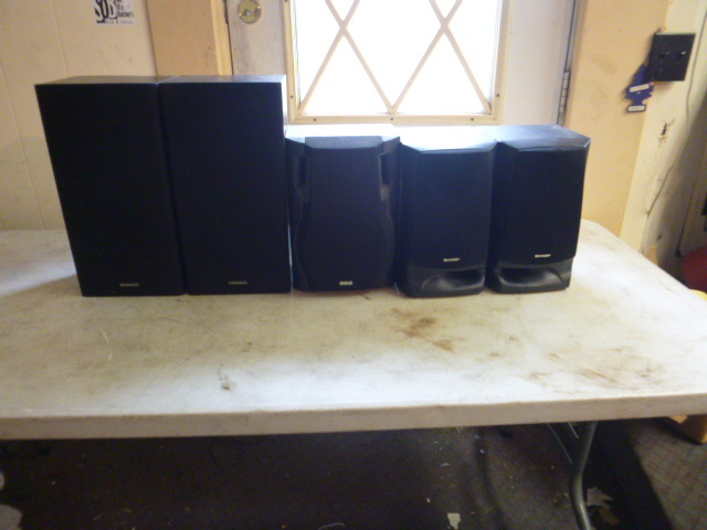 lot 312 image: 5 Speakers