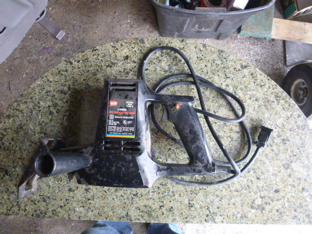 lot 331 image: WEN 2 Speed Reciprocating Saw