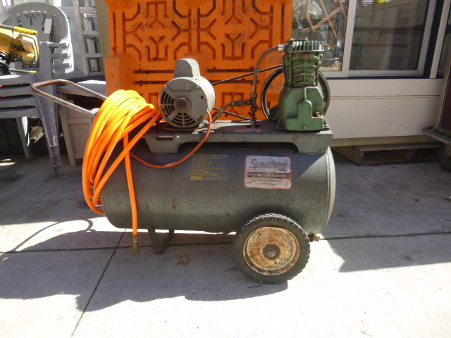 lot 356 image: Speedaire Air Compressor