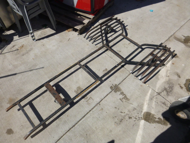 lot 369 image: Snowmobile Dolly