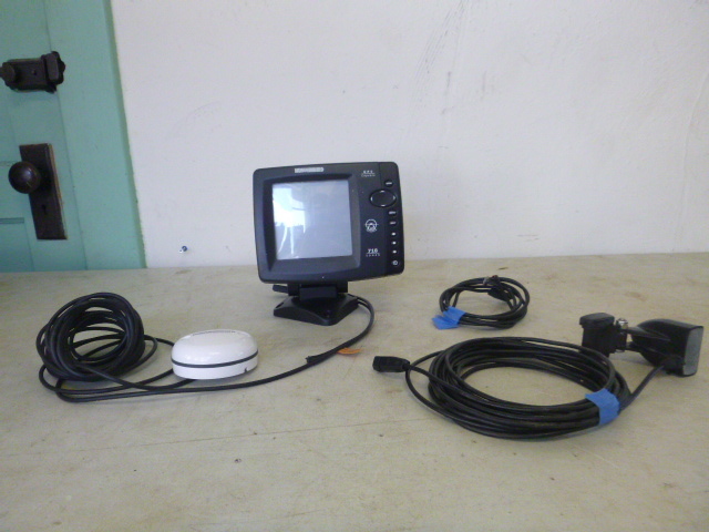 lot 386 image: Hummingbird GPS