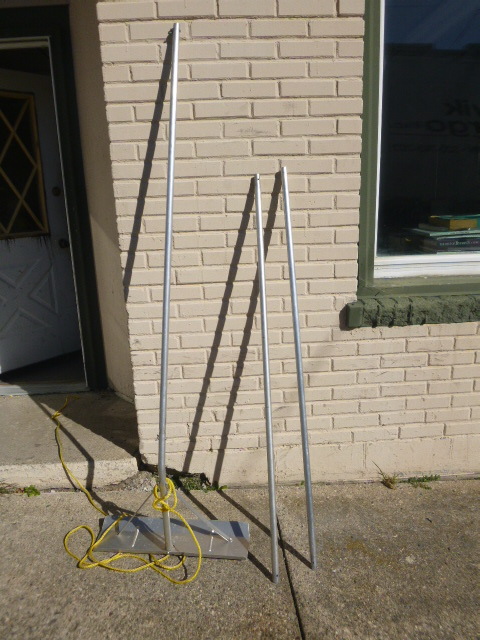 lot 393 image: Snow Roof Rake