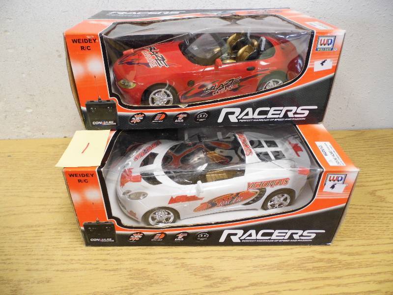 2 Radio Controlled Racers