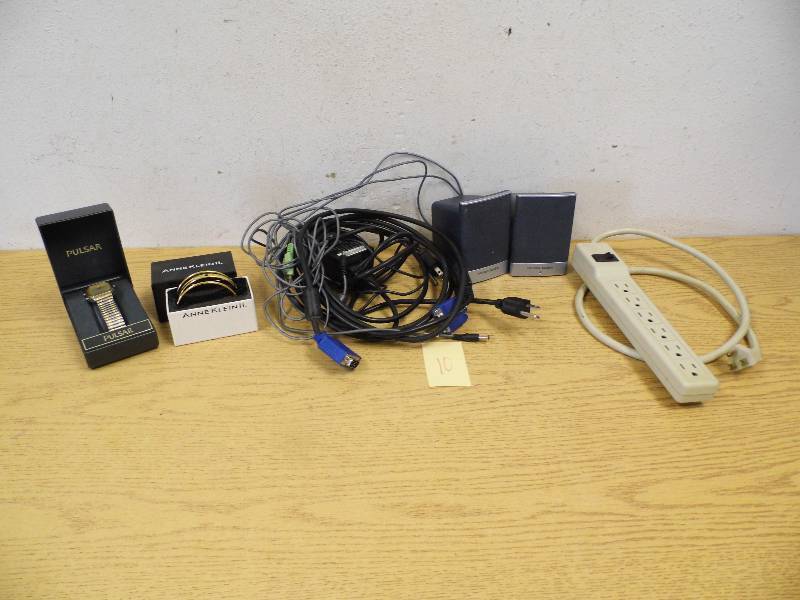 Watch - Bracelets - Computer Speakers