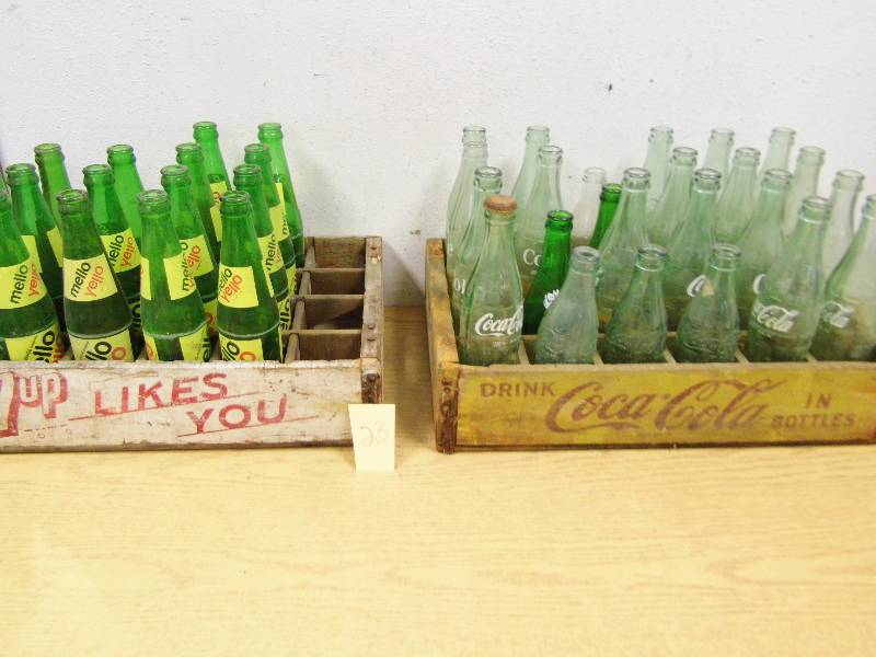 Coke & 7up Crates - Bottles
