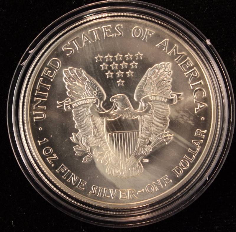 2000 AMERICAN SILVER EAGLE 1 TROY OZ. .999 FINE SILVER IN AIRTITE HOLDER