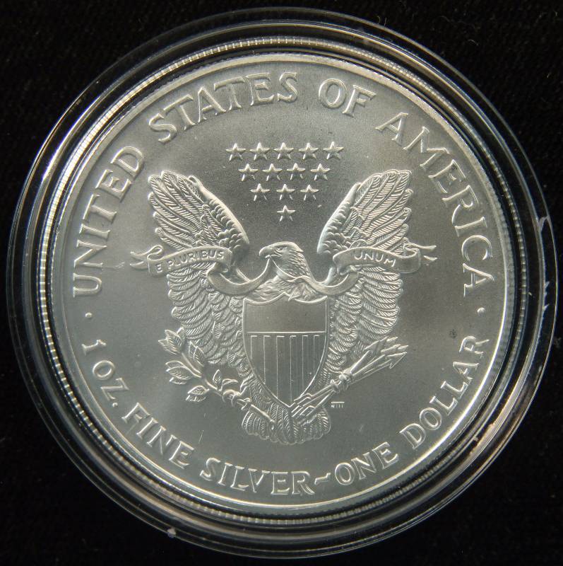 1995 AMERICAN SILVER EAGLE 1 TROY Oz. .999 FINE SILVER DOLLAR IN AIRTITE HOLDER